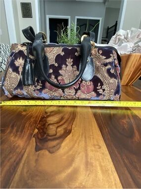 Glenda gies designer velvet tapestry handbag Victorian floral purse. Made in USA